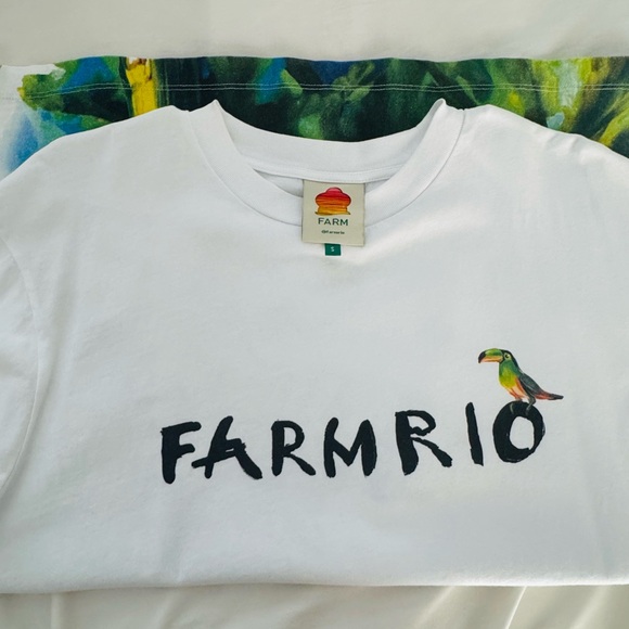FARM Rio White T-Shirt with Parrot Detail - Picture 3 of 3